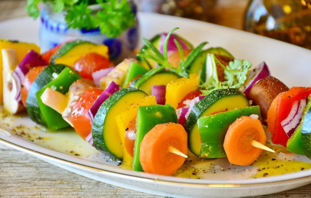 Gemüsespieß gegrilltes Gemüse Vegan grillen Tipps und Tricks So schmeckt es richtig