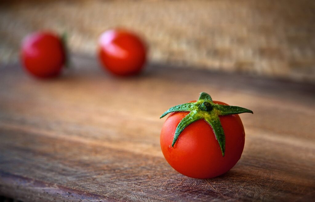 Tomate Gemüse frisch Kulinarische Perlen der Toskana Klassische Gerichte